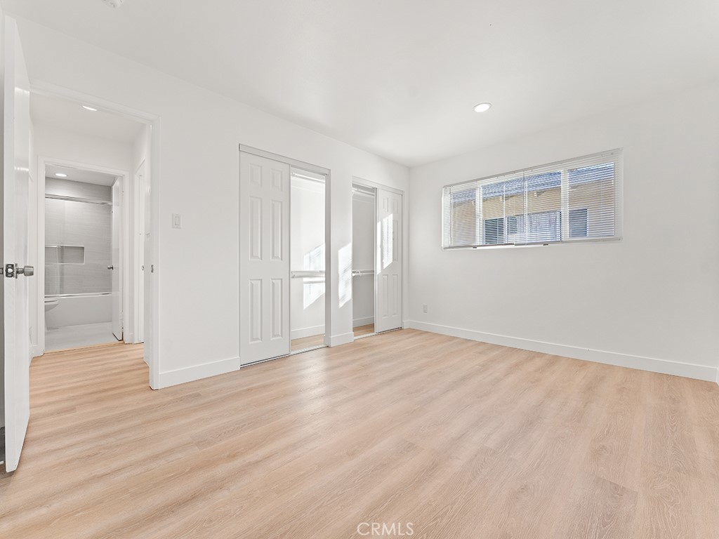 MLS #OC25262671 image #9