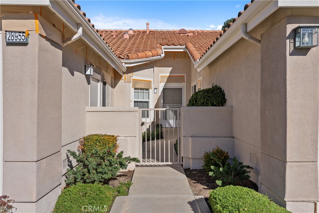 MLS #OC25262692 image #2