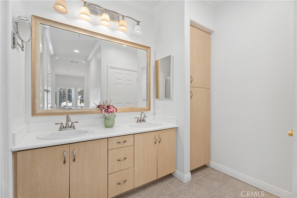 MLS #OC25262692 image #31