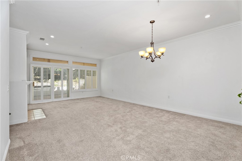 MLS #OC25262692 image #4