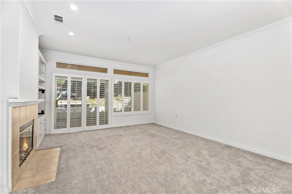 MLS #OC25262692 image #5