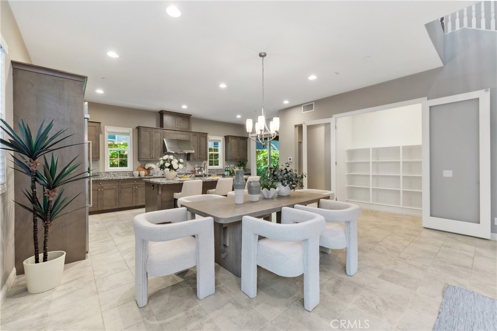 MLS #OC25262721 image #10