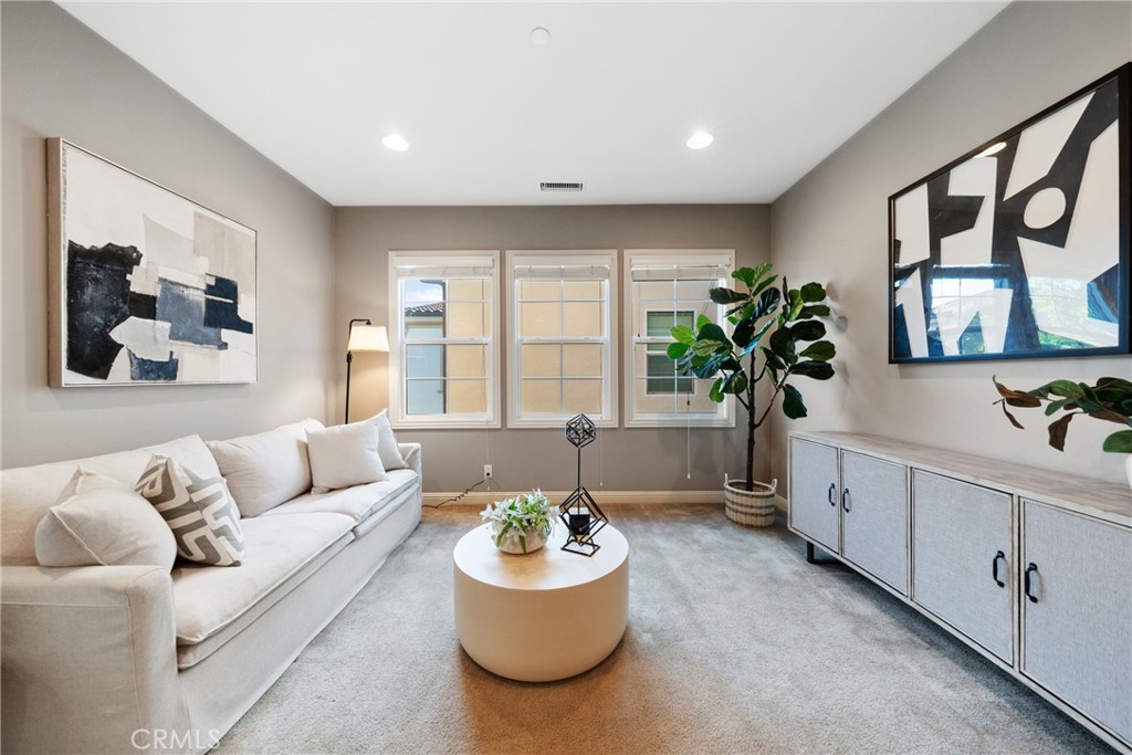 MLS #OC25262721 image #18