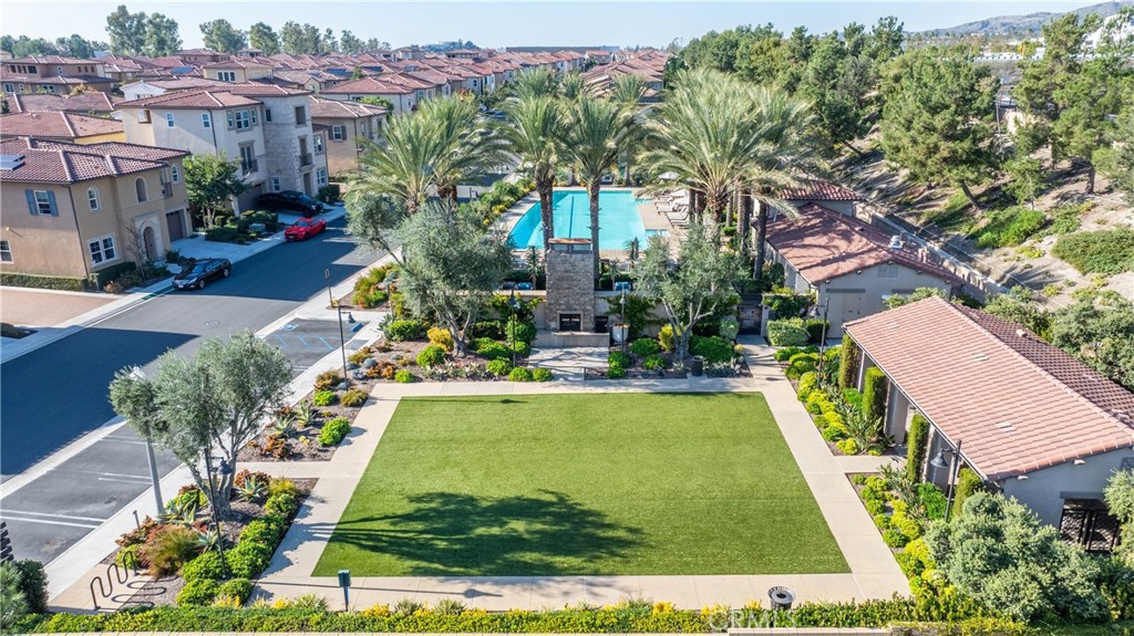 MLS #OC25262721 image #31