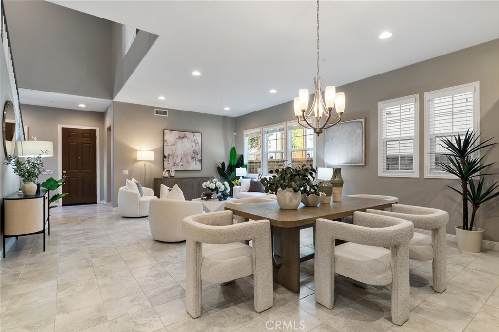 MLS #OC25262721 image #5