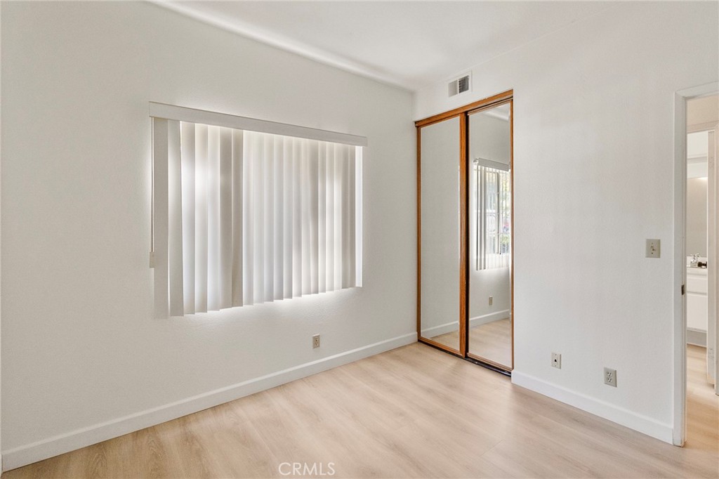 MLS #OC25262732 image #13