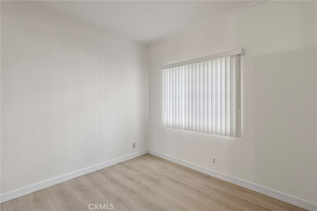 MLS #OC25262732 image #7