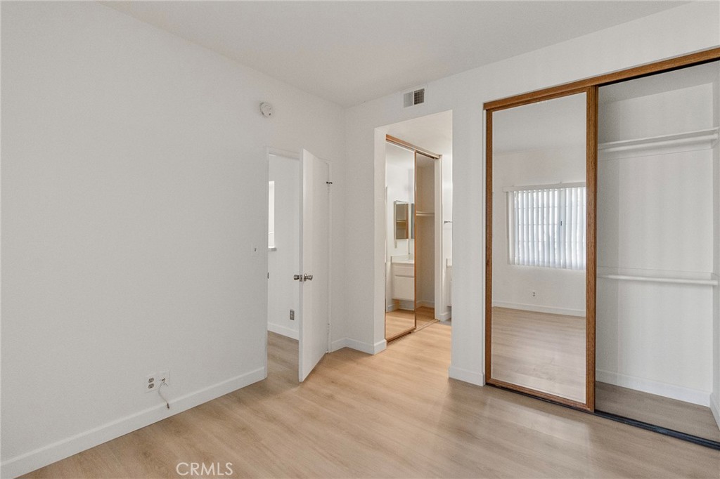 MLS #OC25262732 image #8