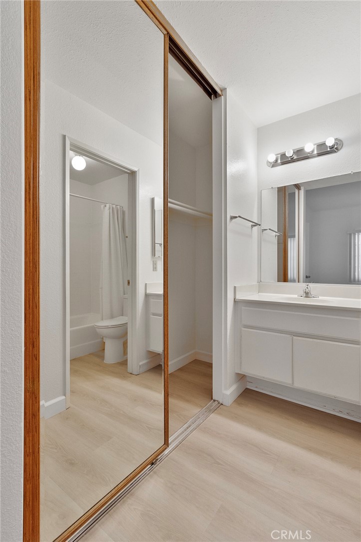 MLS #OC25262732 image #9