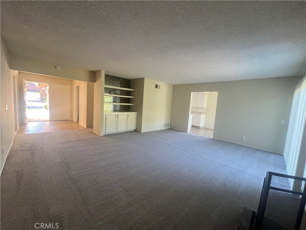 MLS #OC25262738 image #3