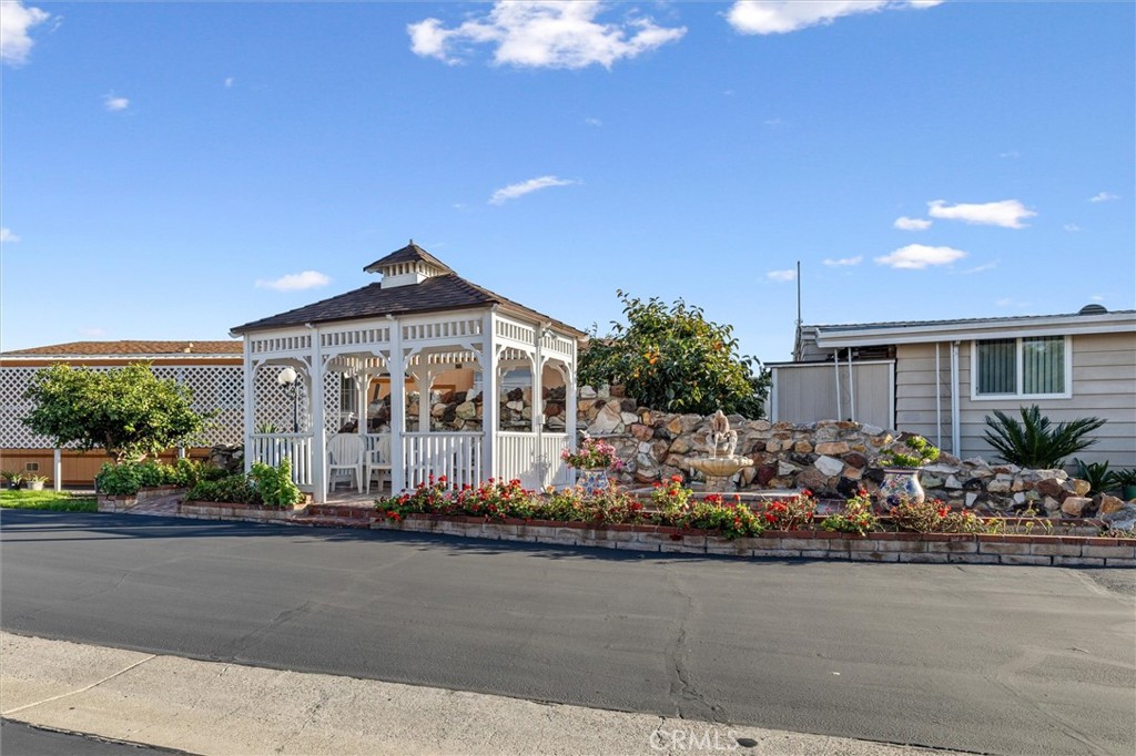 MLS #OC25262745 image #21