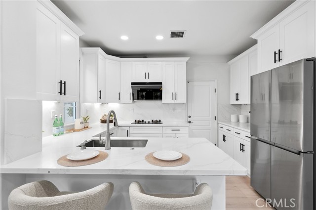 MLS #OC25262798 image #10