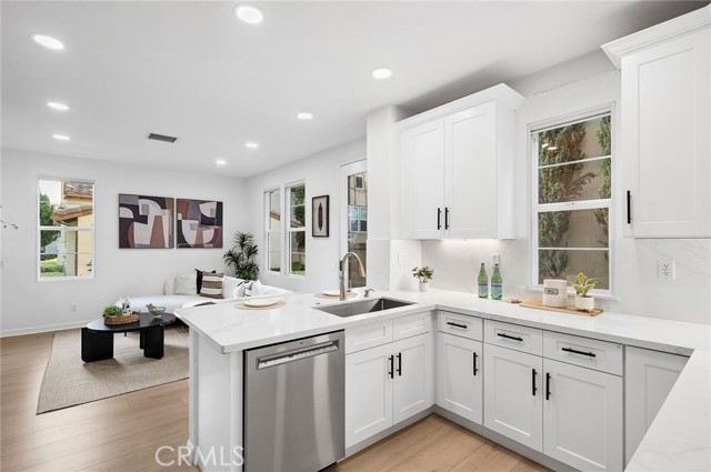 MLS #OC25262798 image #12