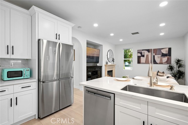 MLS #OC25262798 image #17