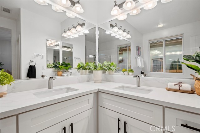 MLS #OC25262798 image #25