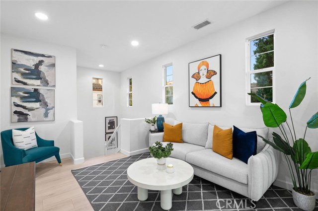 MLS #OC25262798 image #27