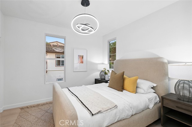 MLS #OC25262798 image #30