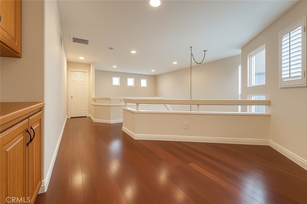 MLS #OC25262802 image #15