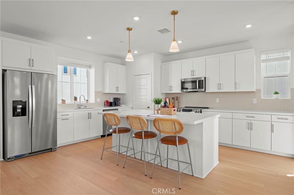 MLS #OC25262810 image #11