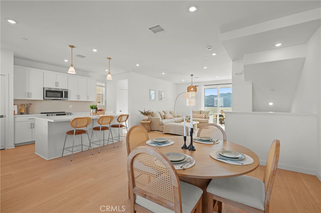 MLS #OC25262810 image #13