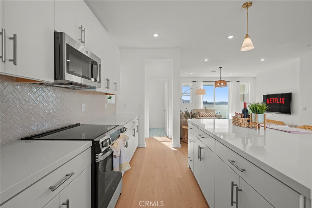 MLS #OC25262810 image #16