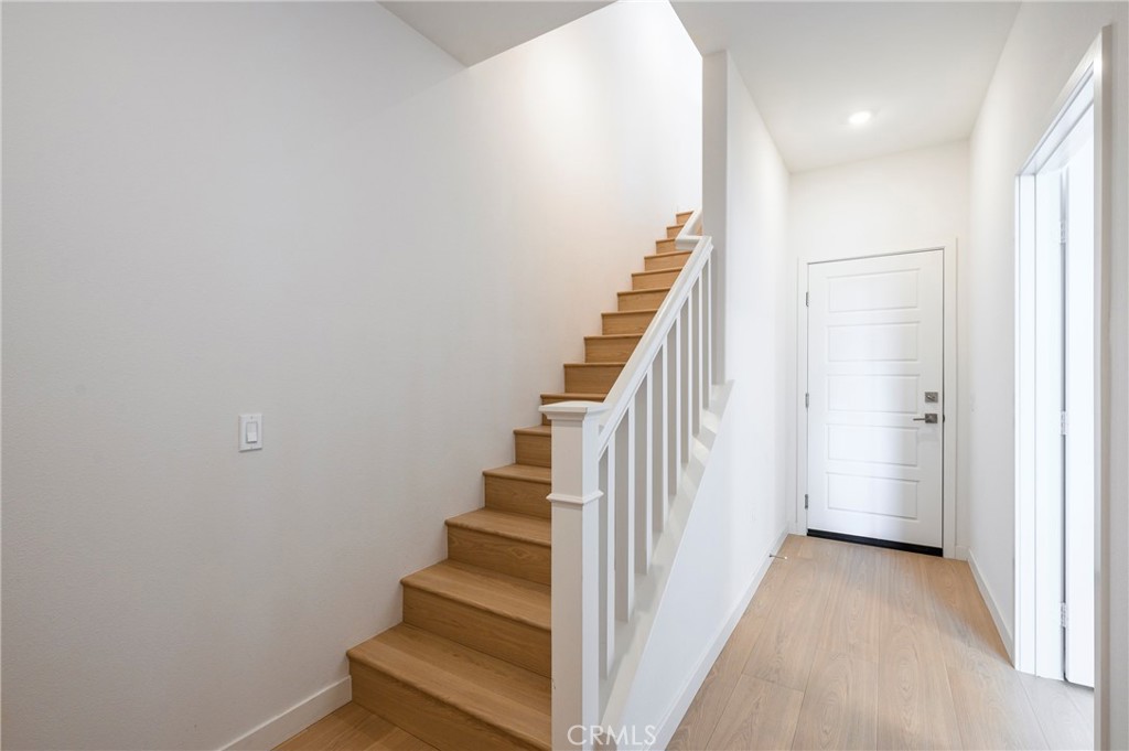 MLS #OC25262810 image #2