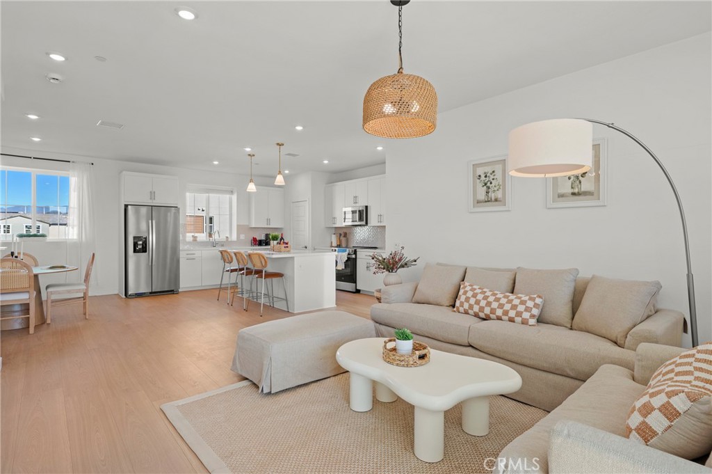 MLS #OC25262810 image #24