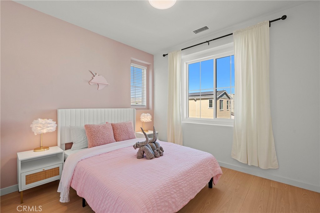 MLS #OC25262810 image #26