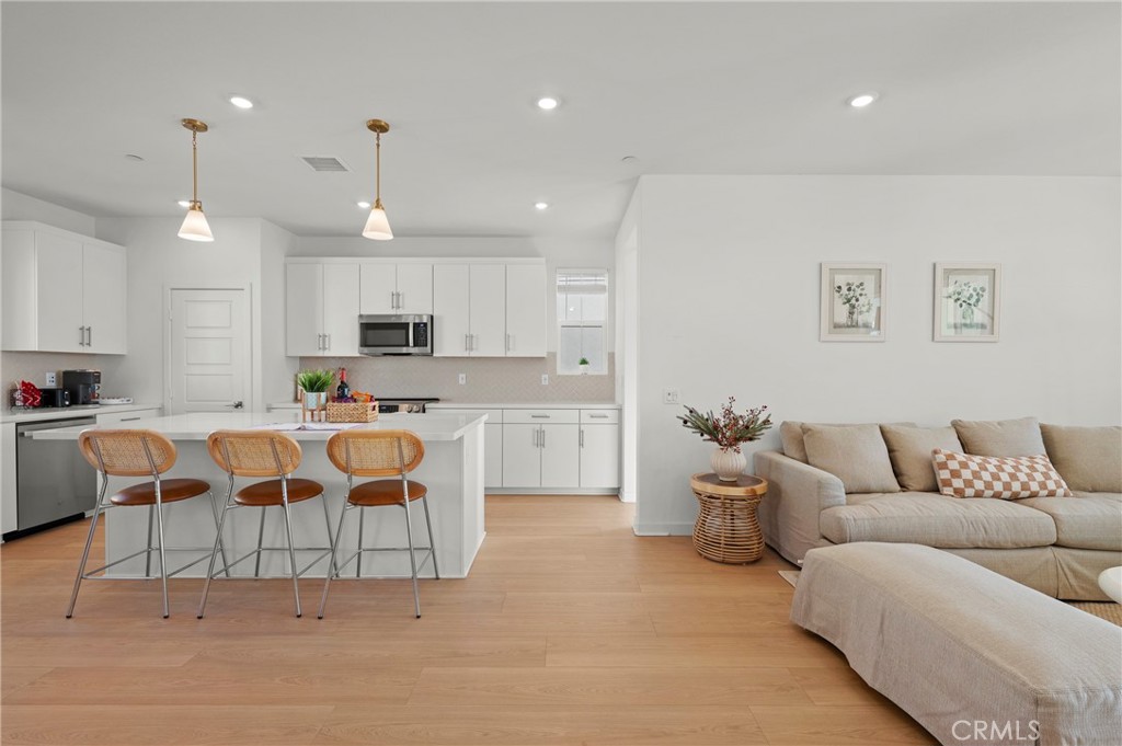 MLS #OC25262810 image #8