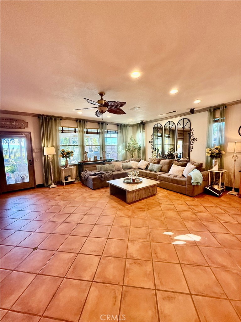 MLS #OC25262815 image #11