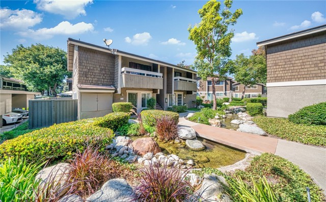 MLS #OC25262828 image #3