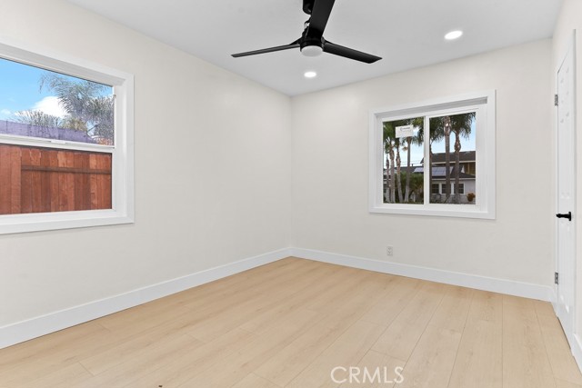 MLS #OC25262835 image #16