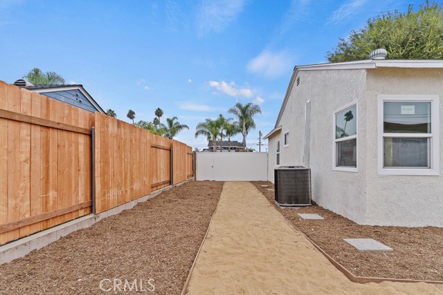 MLS #OC25262835 image #26