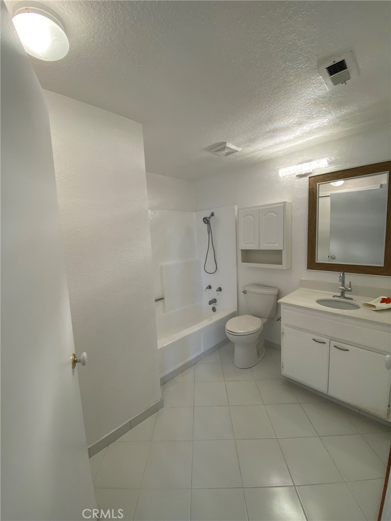 MLS #OC25262842 image #13