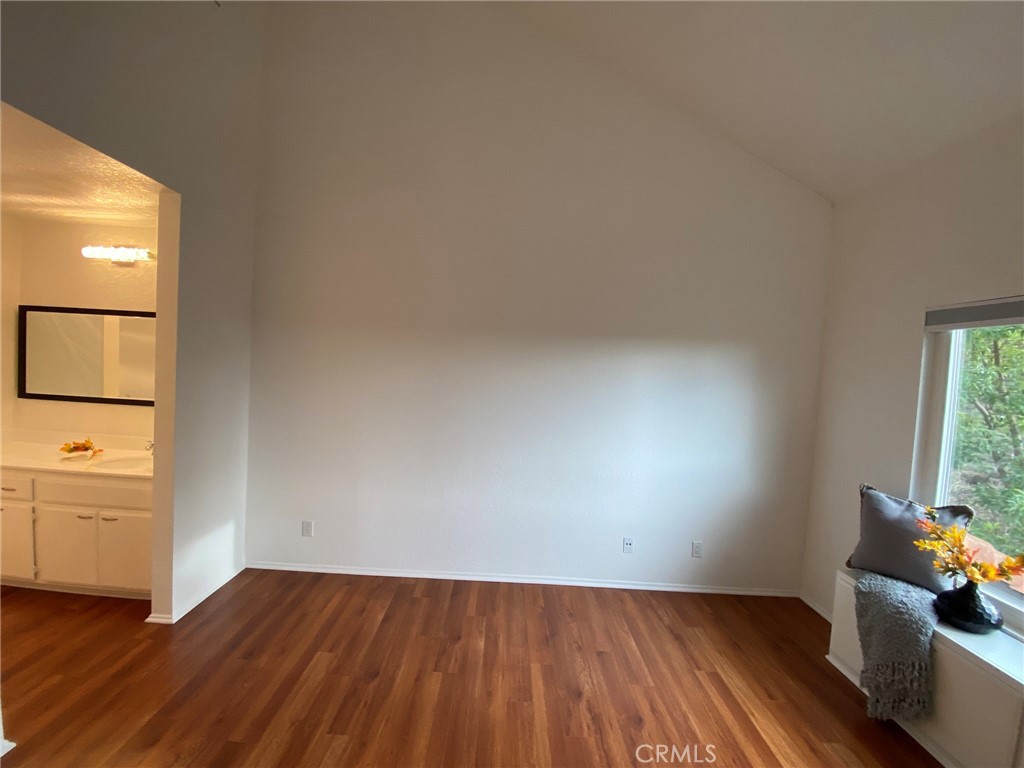 MLS #OC25262842 image #16