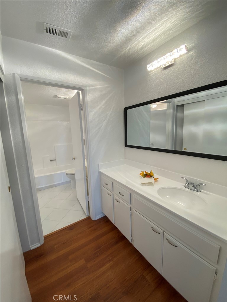 MLS #OC25262842 image #18