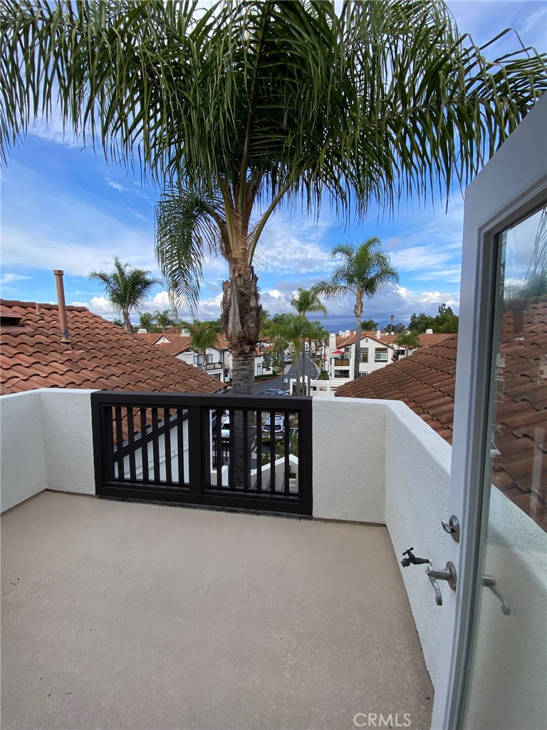 MLS #OC25262842 image #20