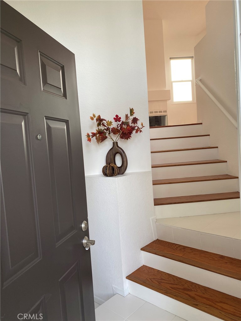 MLS #OC25262842 image #4