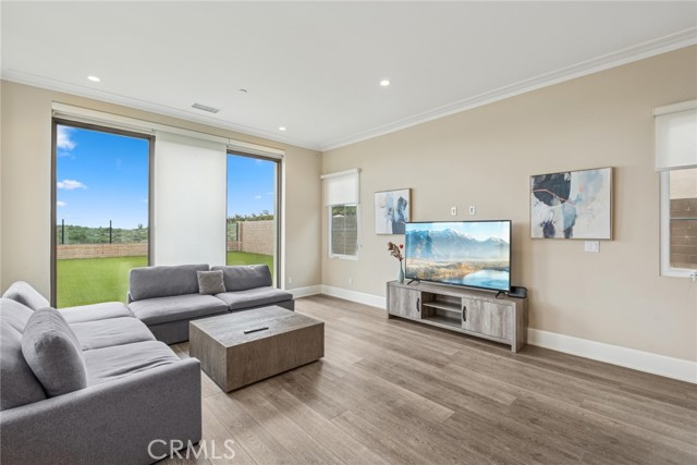 MLS #OC25262846 image #10