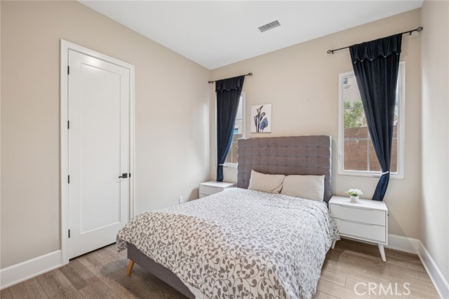 MLS #OC25262846 image #17