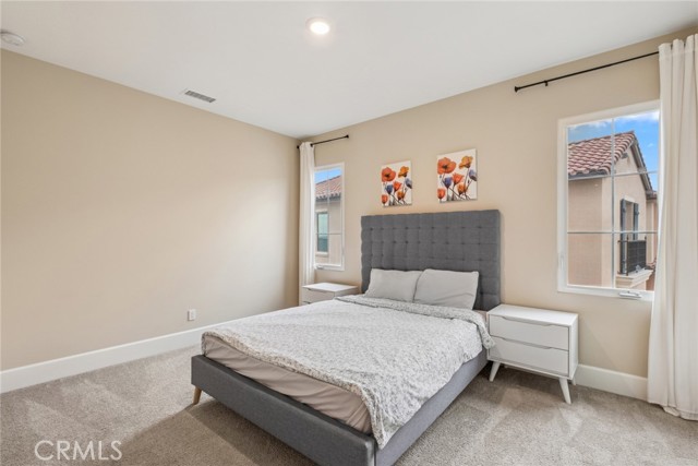 MLS #OC25262846 image #27