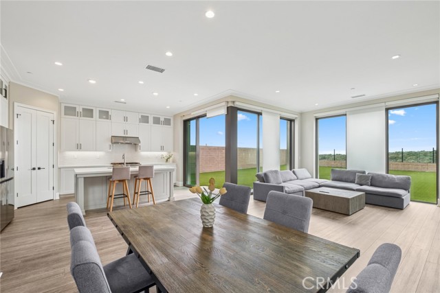 MLS #OC25262846 image #4