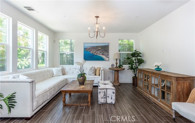 MLS #OC25262857 image #2