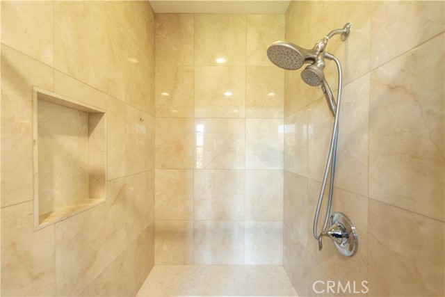 MLS #OC25262857 image #25