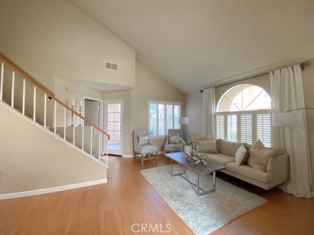 MLS #OC25262885 image #9