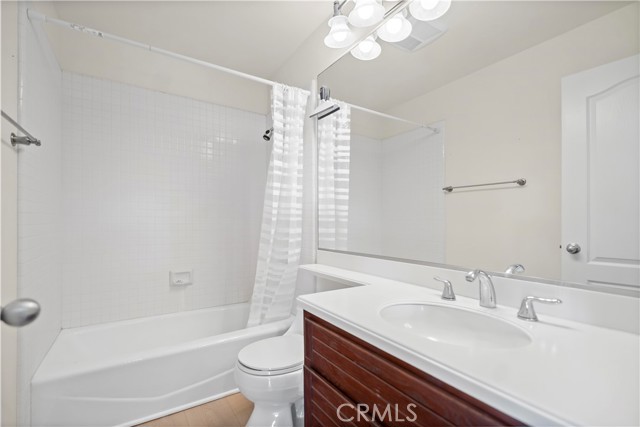 MLS #OC25262903 image #20