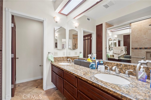 MLS #OC25262903 image #29