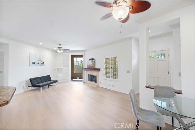 MLS #OC25262903 image #6