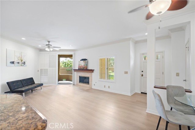 MLS #OC25262903 image #7