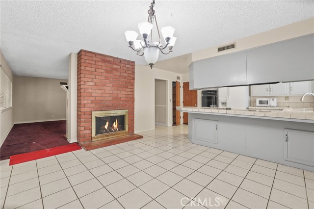 MLS #OC25262904 image #10